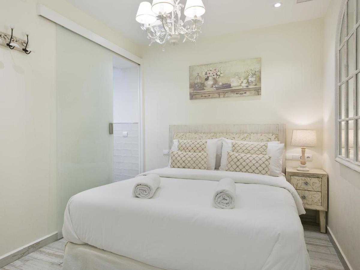 Sitges Spaces Mediterranean Apartments 5 Bedrooms, 4 Bathrooms, 75M2 Terrace, Centre Sitges- Sleeps 11 외부 사진